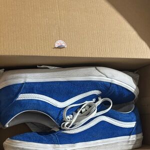 Vans Old Skool suede Blue and White Sneakers